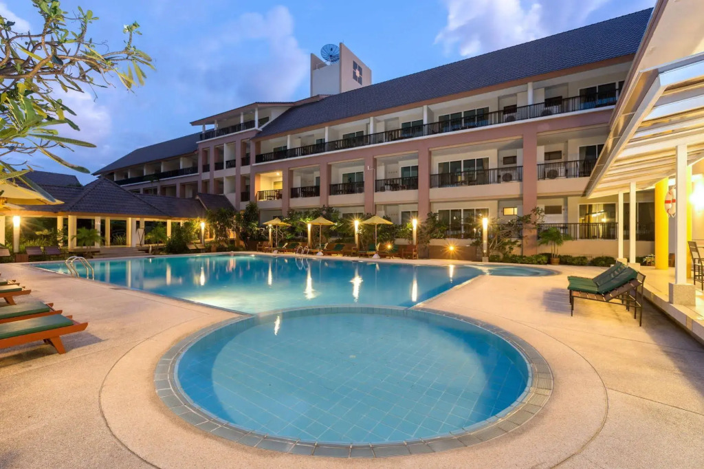 Authong Residence