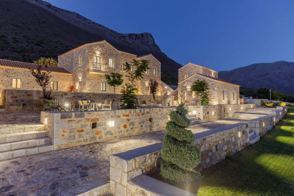 Salvia Areopolis All Suite Hotel