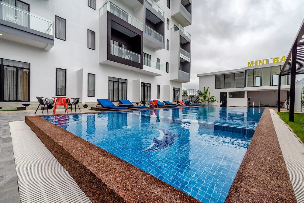 Phoenix Sea View Hotel