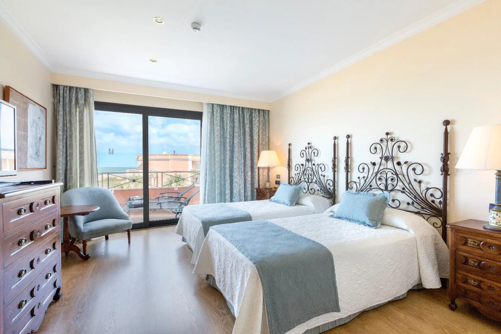 Hipotels Barrosa Palace & Spa