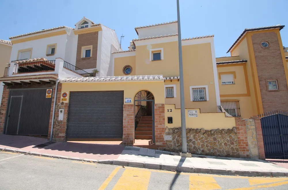 1096 Villa Mirto