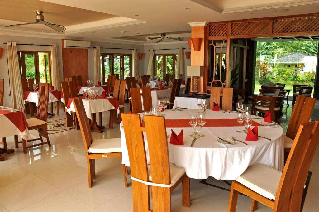 Crown Beach Hotel Seychelles