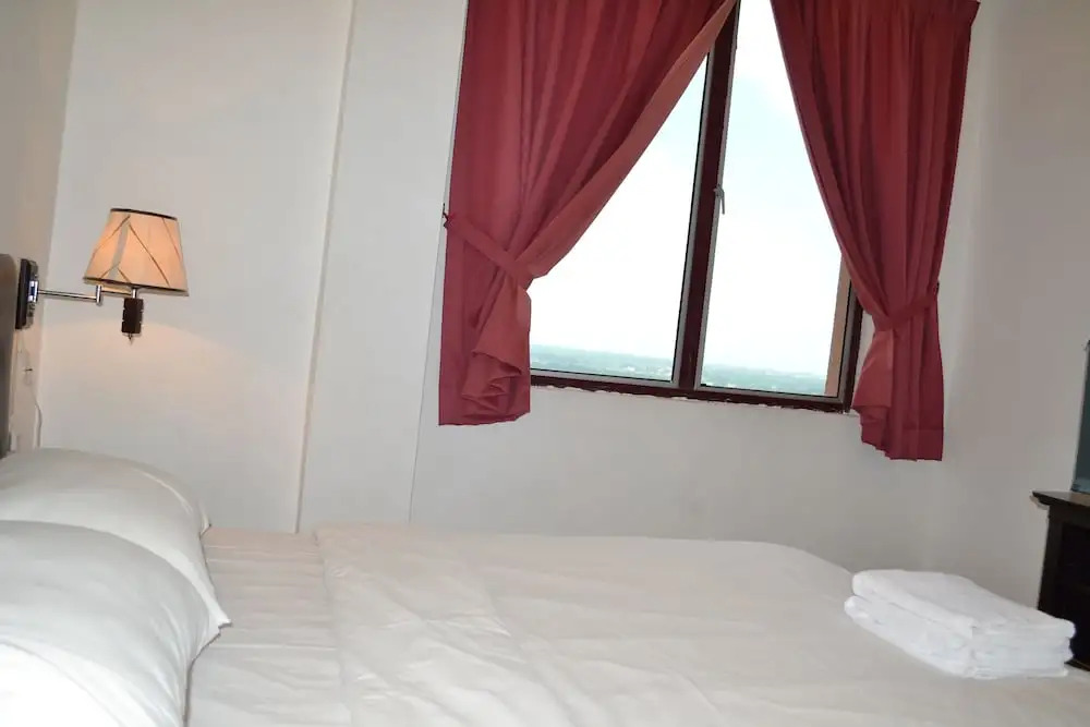 Mutiara Penthouse Hotel