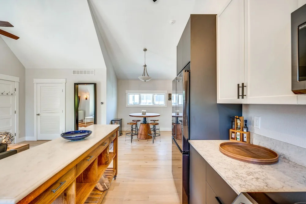 14 Mi to Dtwn Denver: Sleek Westminster Home