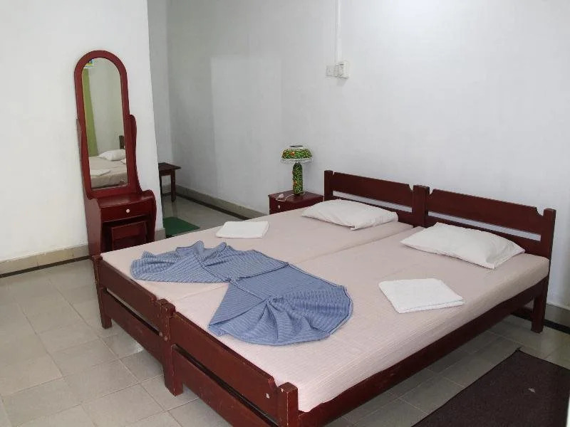 Hotel Crystal Gate