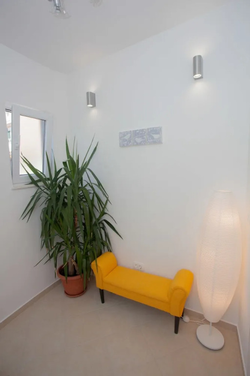 Summer Lounge Apartments