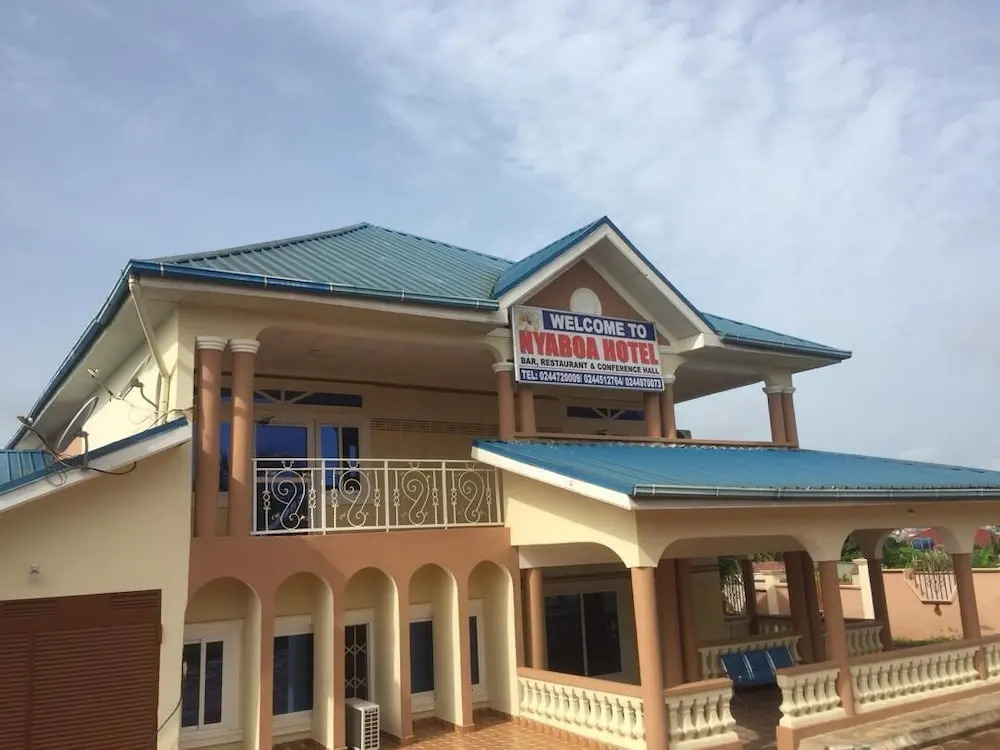 Nyaboa Hotel