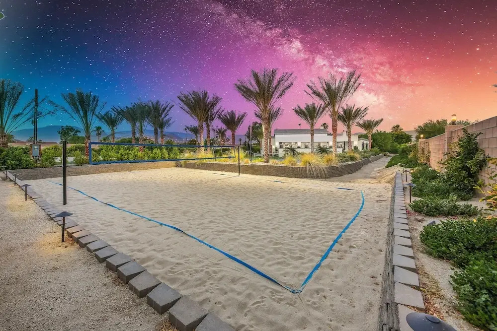 Palm Villa- Luxury 7 Bed, Pickleball, Volleyball, Golf