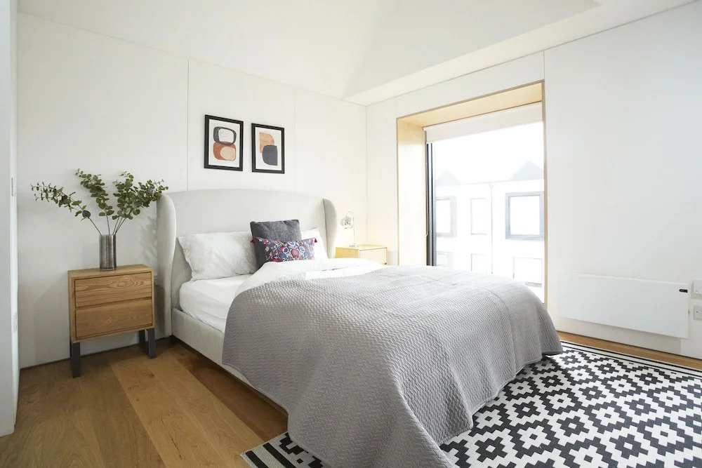 Stylish modern home in Manchester city centre with parking