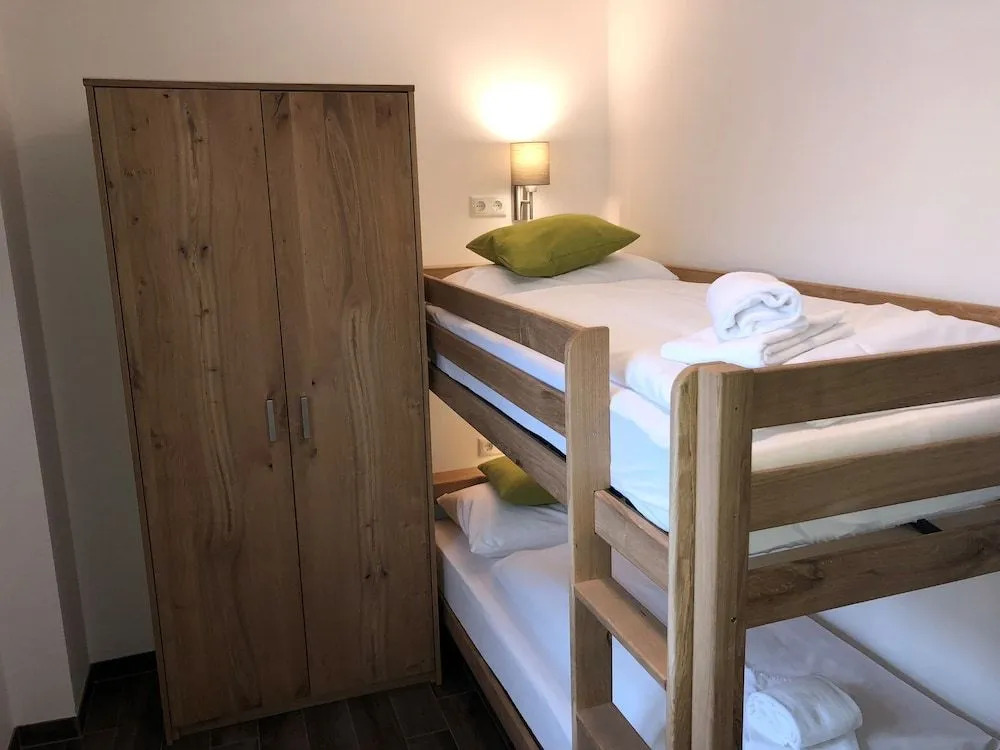 Mountain Nests - Chalets Apartments