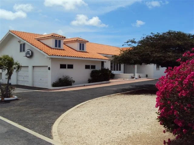 Aruba Happy Rentals Hotel