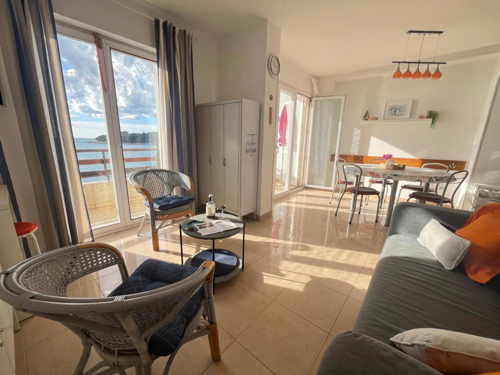 Apartment Marijana With a sea View