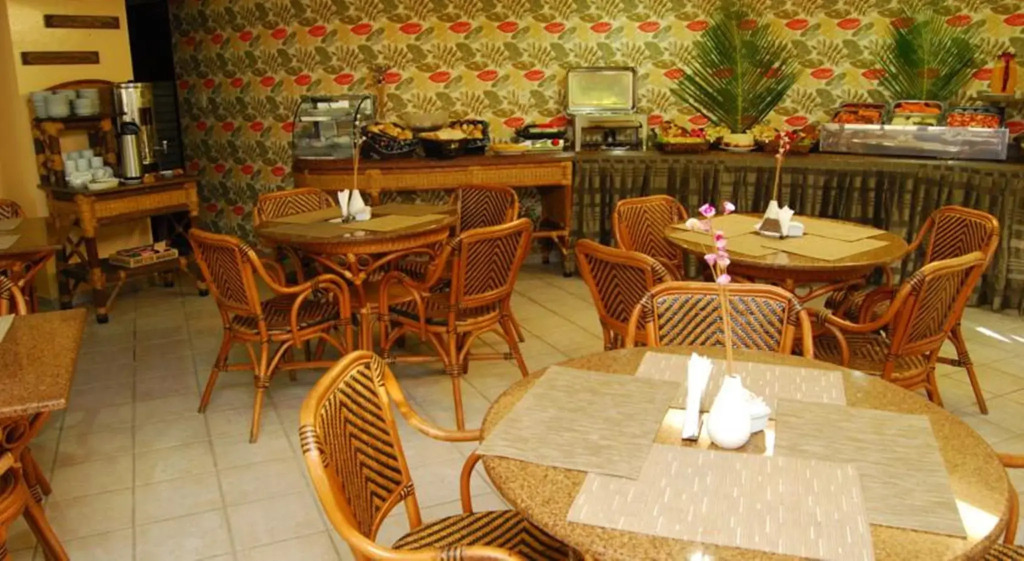 Divi-Divi Praia Hotel