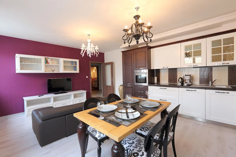 JR Flat Rental