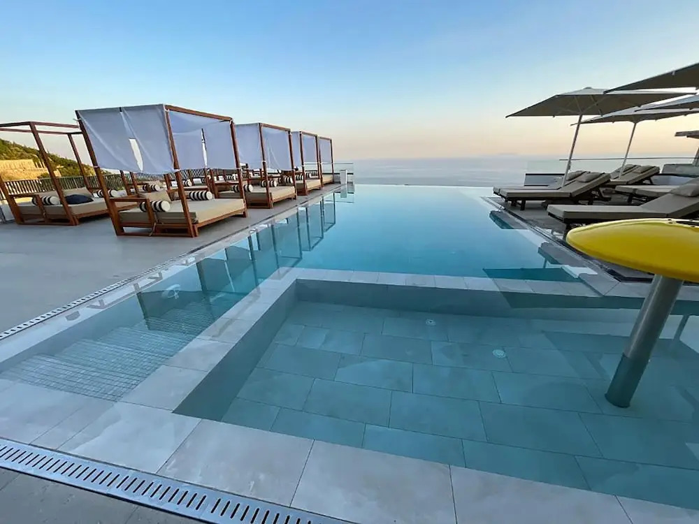 Hotel Amare