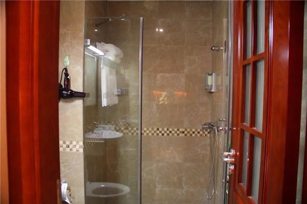 Love Apartment (Chongqing Nanping Xiexin Xingguang)