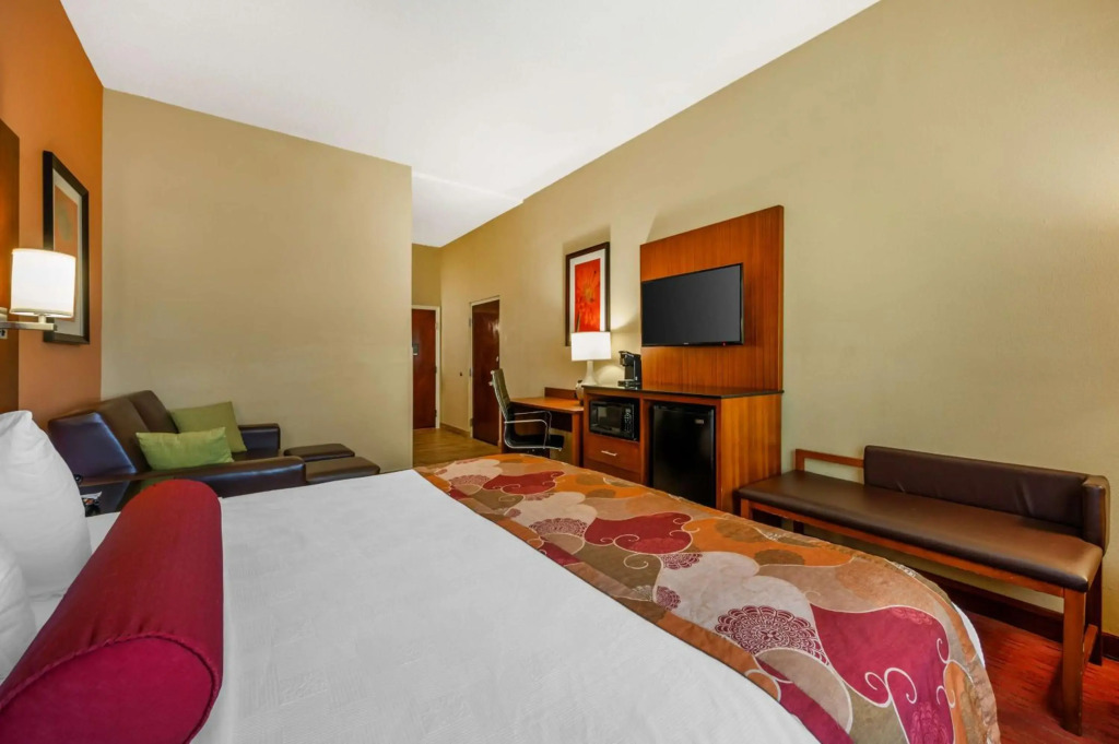 Best Western Plus Georgetown Corporate Center Hotel