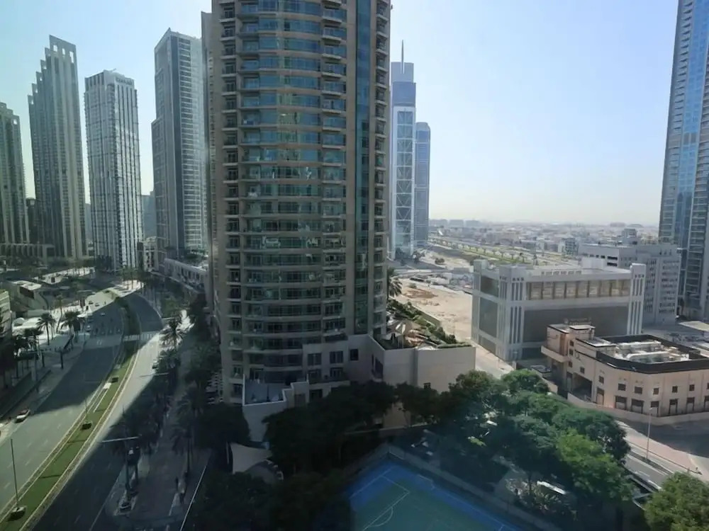 Elegant 1BR Oasis Burj Vista