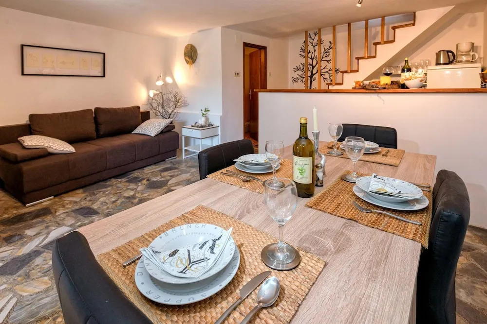 House Darina