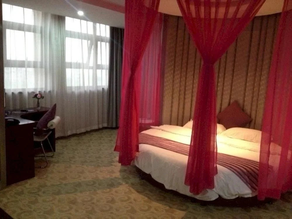 Provence Garden Hotel Wuhan Guanggu Branch