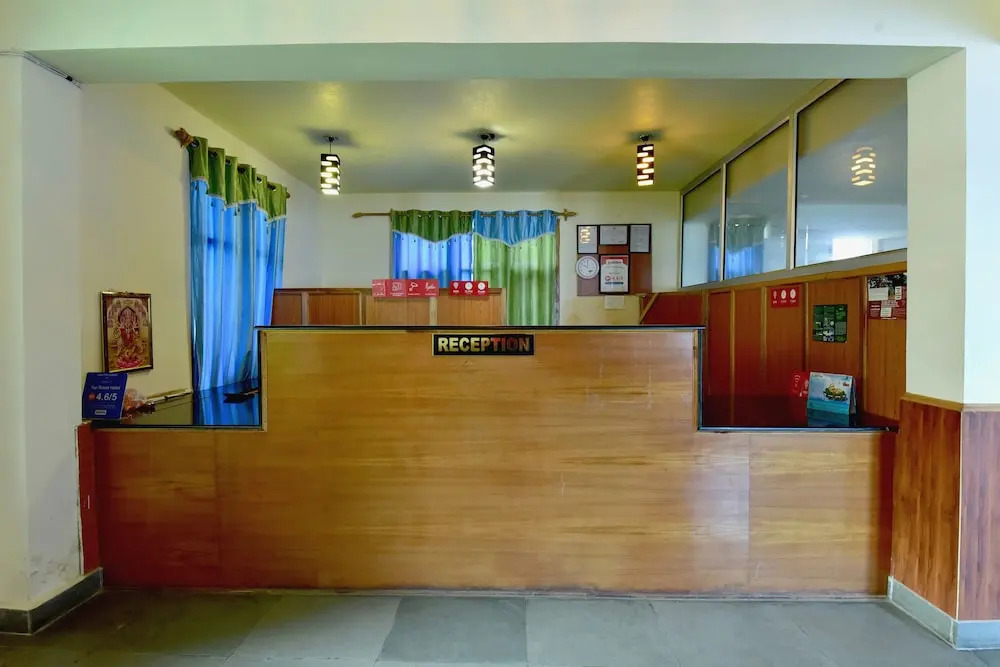 OYO 4838 Hotel The Valerian