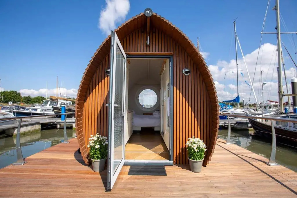 Sea Breeze Ark 900 Boat