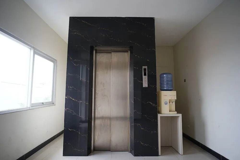 OYO 1647 Hotel Pavilliun 02