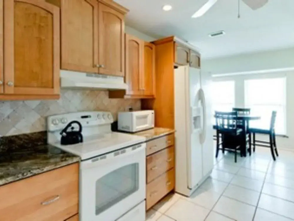 623 Ivanhoe Lane by RedAwning