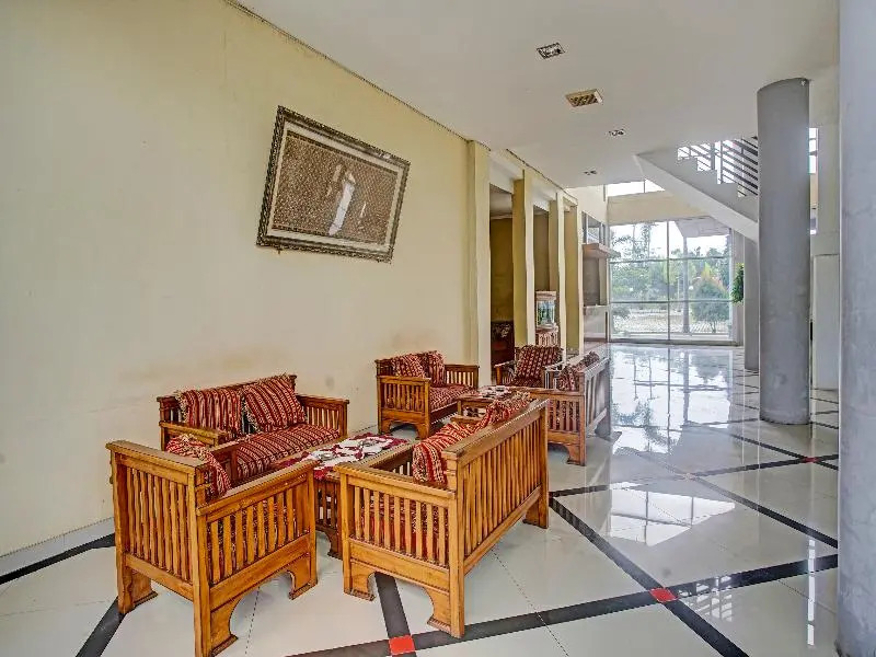 Hotel Sarbini by OYO