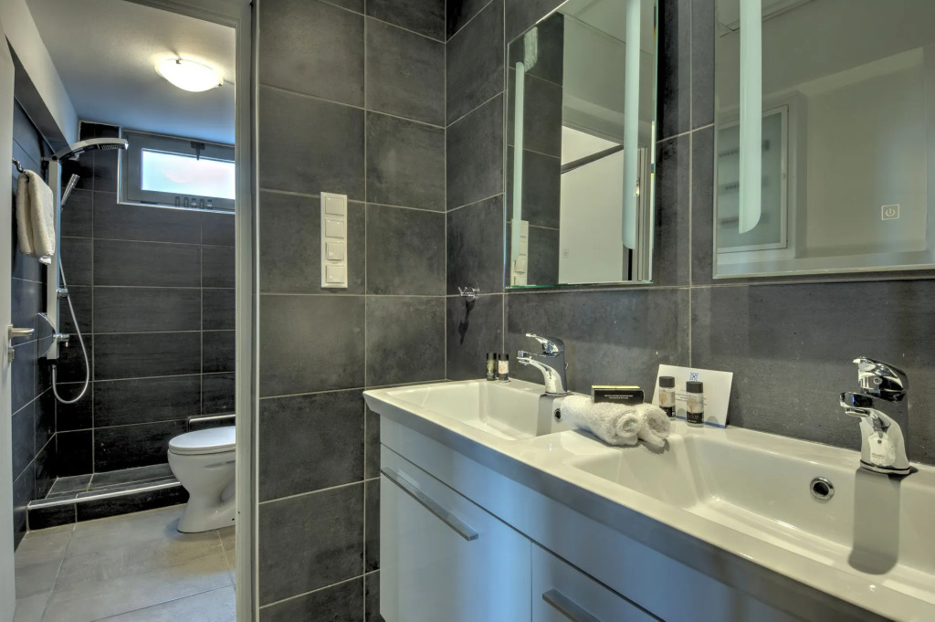Aria Acropolis Suites