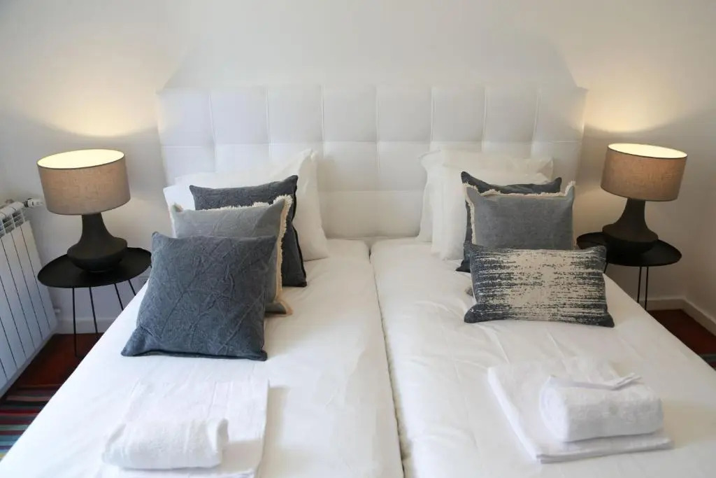 Lovelystay - Chiado 3Bedroom Wonder