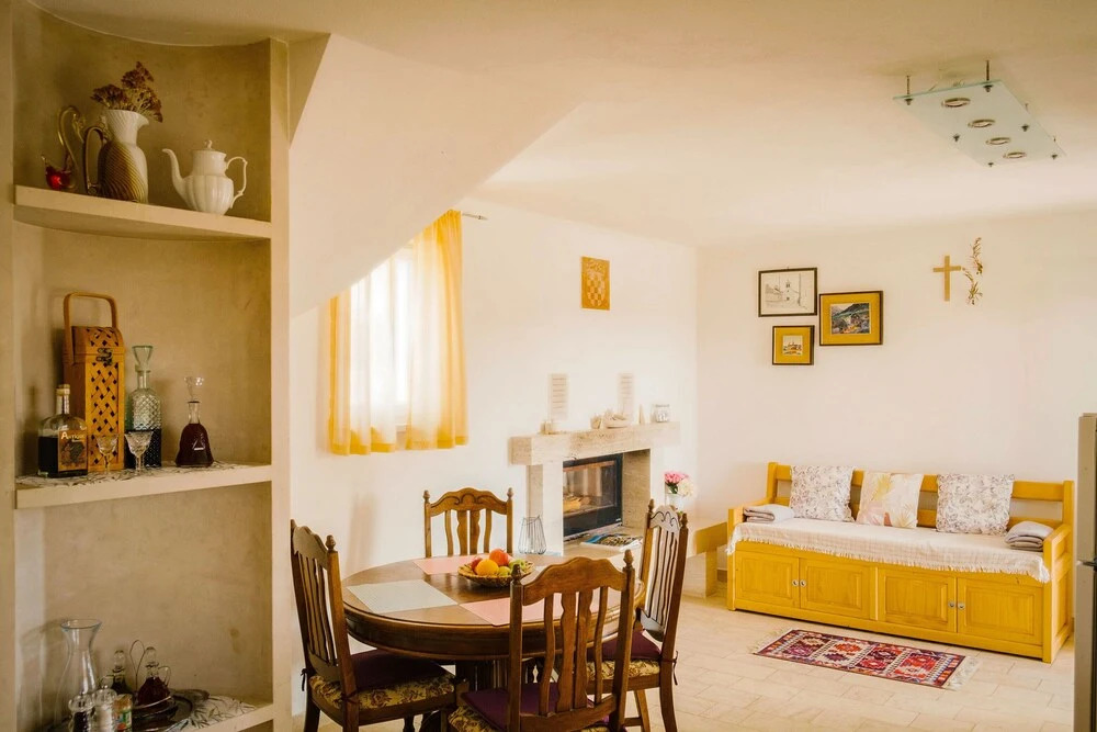 Eco Holiday House, Private Land of 11k sq. Meters!