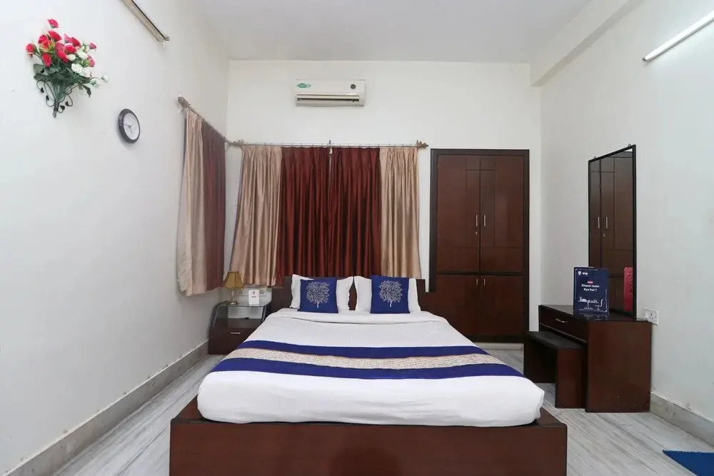 Mishra Residency Newtown by OYO Rooms