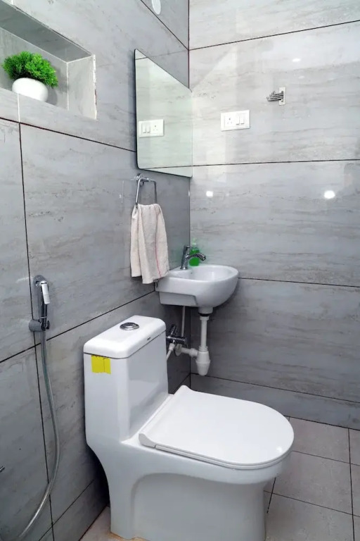 Aeroview Homestay Near Chennai Airport and Rela Hospital