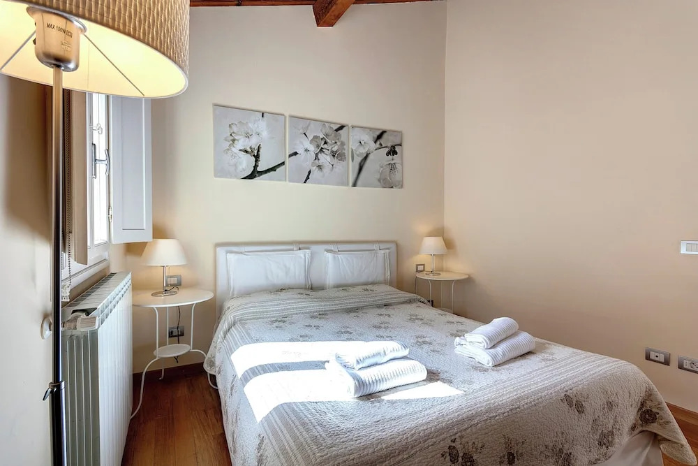 Bright and Comfortable Apartment in Florence S M Novella Area