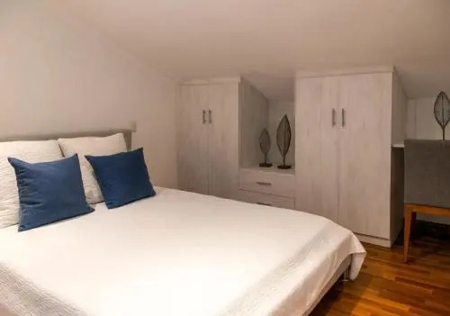Beachfront 2 Bdr Apt D302