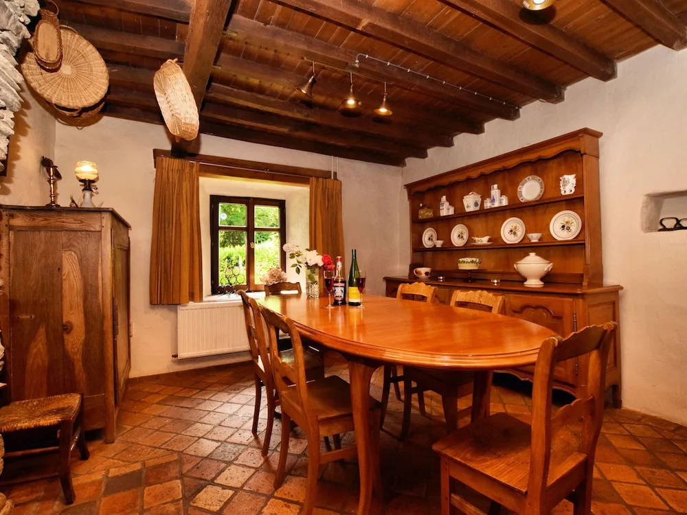 Picturesque Holiday Home in Petites Tailles with Garden