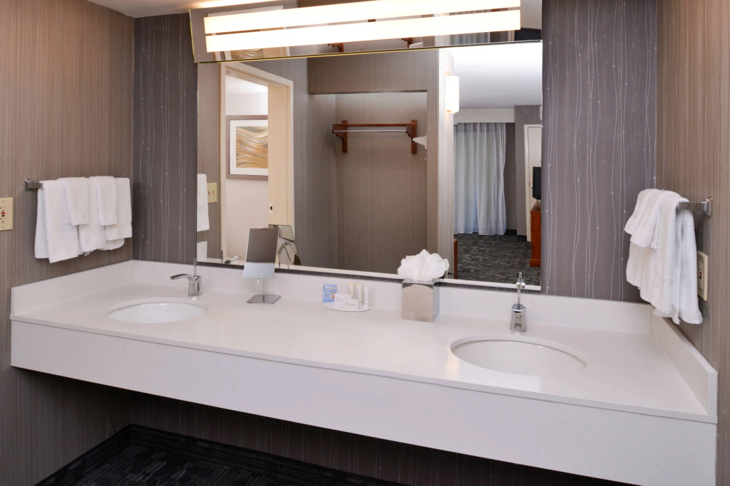 Courtyard by Marriott Charlotte Gastonia