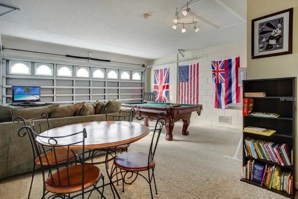 Movie Night Villa