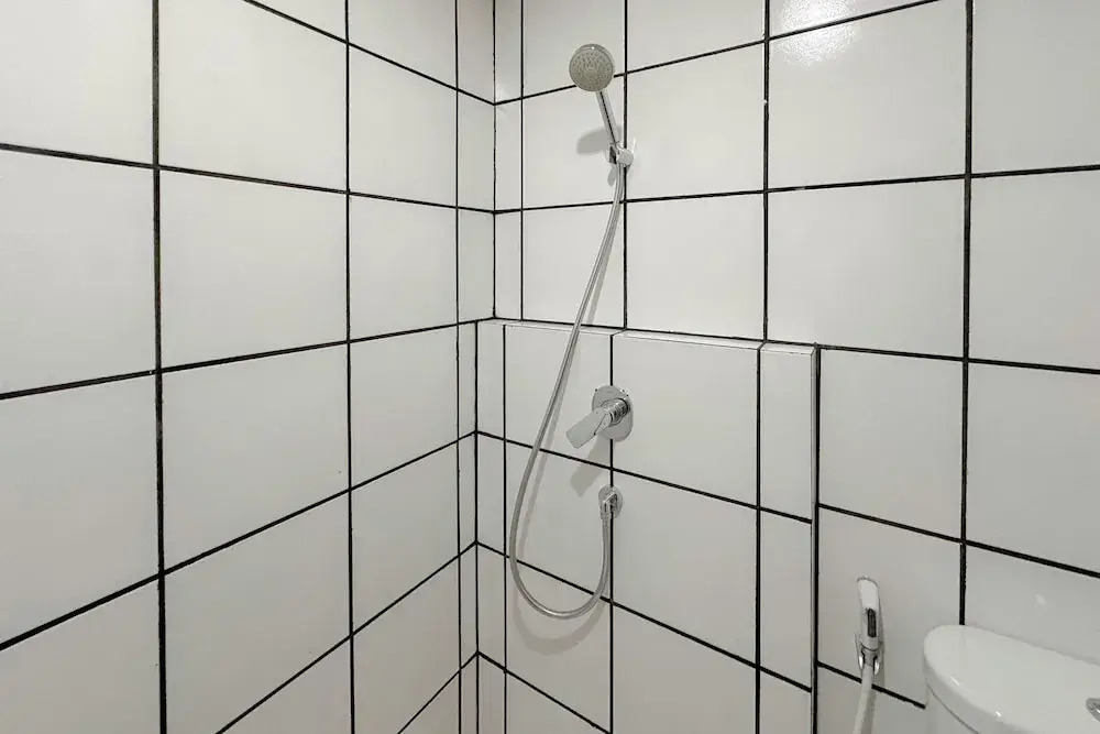 Chic And Sleek Studio At The City Square Surabaya Apartment