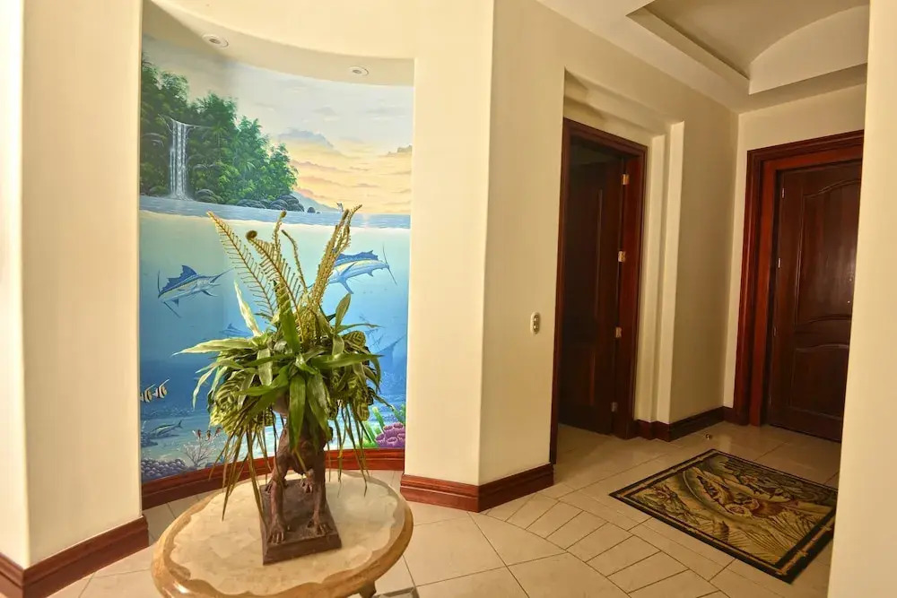 Bella Vista 4B - 3 bdr -3 1 2 Bath Ocean View