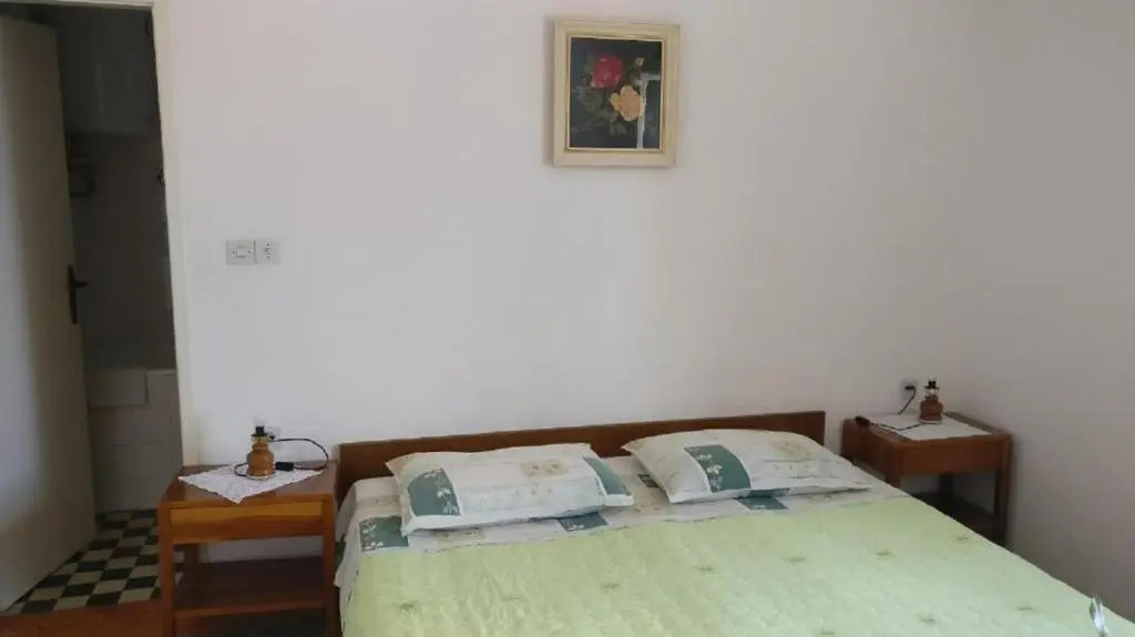 Rooms Liva - 60m from the sea