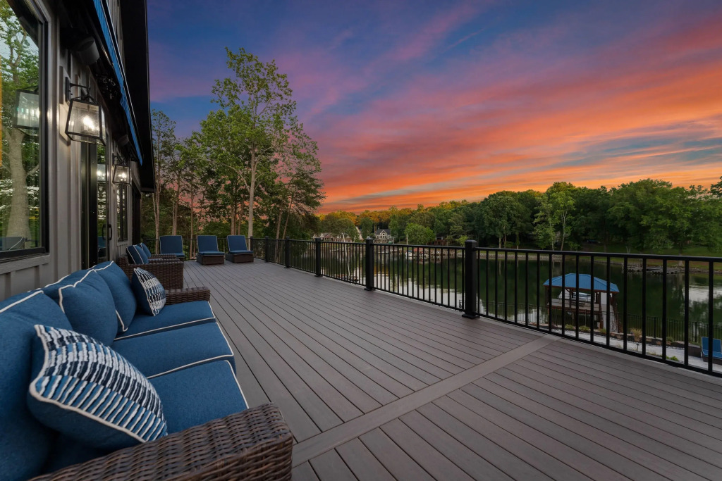 Gray Fox Lodge by Avantstay Waterslide Pool, Theater Sleeps 21