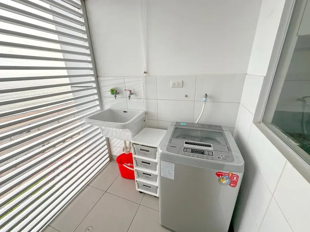 Exclusive Ocean View (1404)