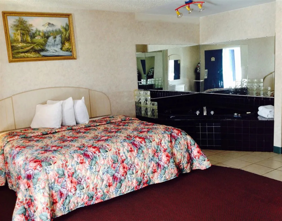 Red Carpet Inn & Suites Hammonton NJ Route-30E