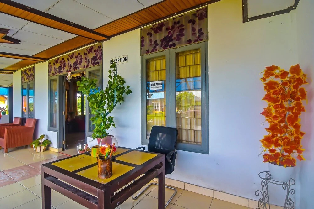 Hotel O Filadelfia Resto & Penginapan Near Benteng Moraya