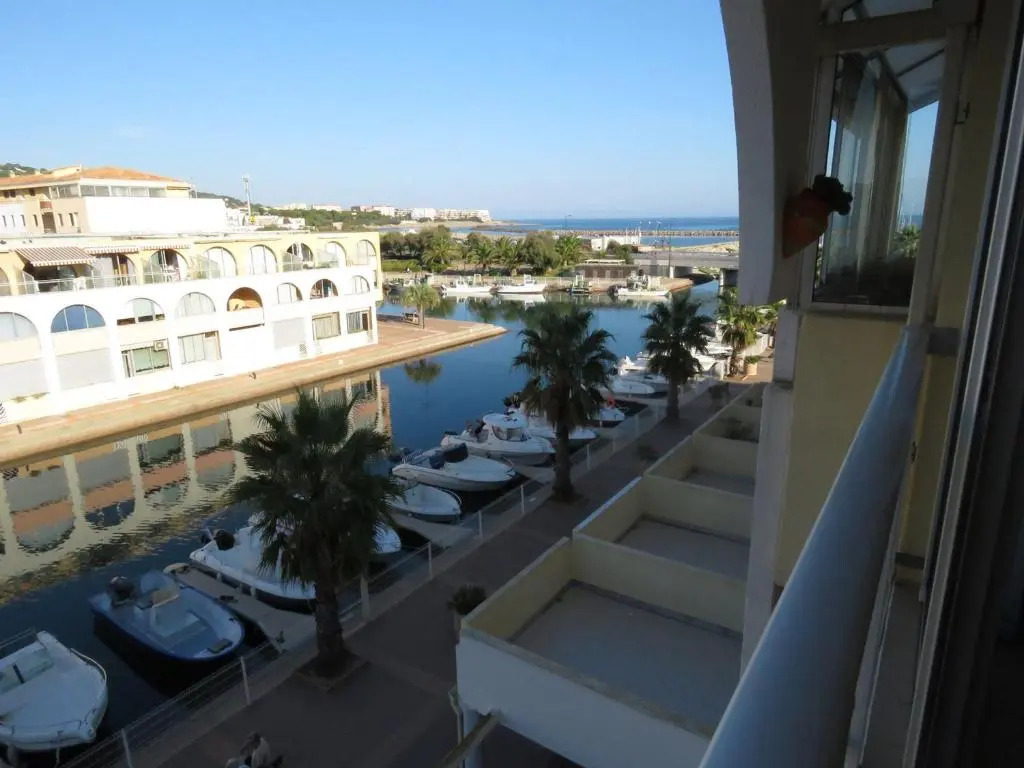 Appartement Sète, 2 pièces, 4 personnes - FR-1-472-119