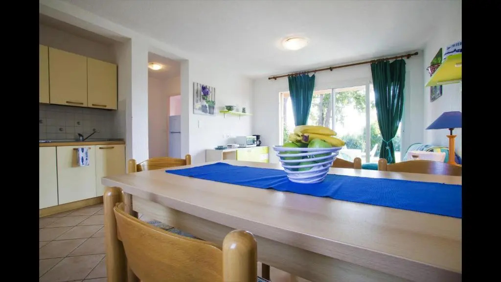 Apartment 6 people 150 m from the beach