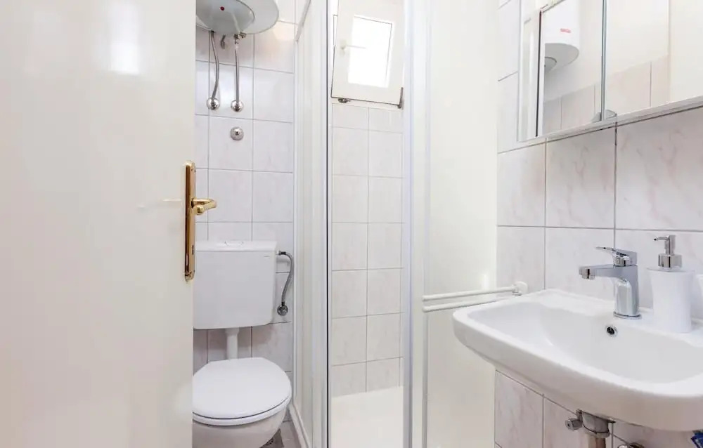 Amazing Home in Duce With Wifi and 2 Bedrooms