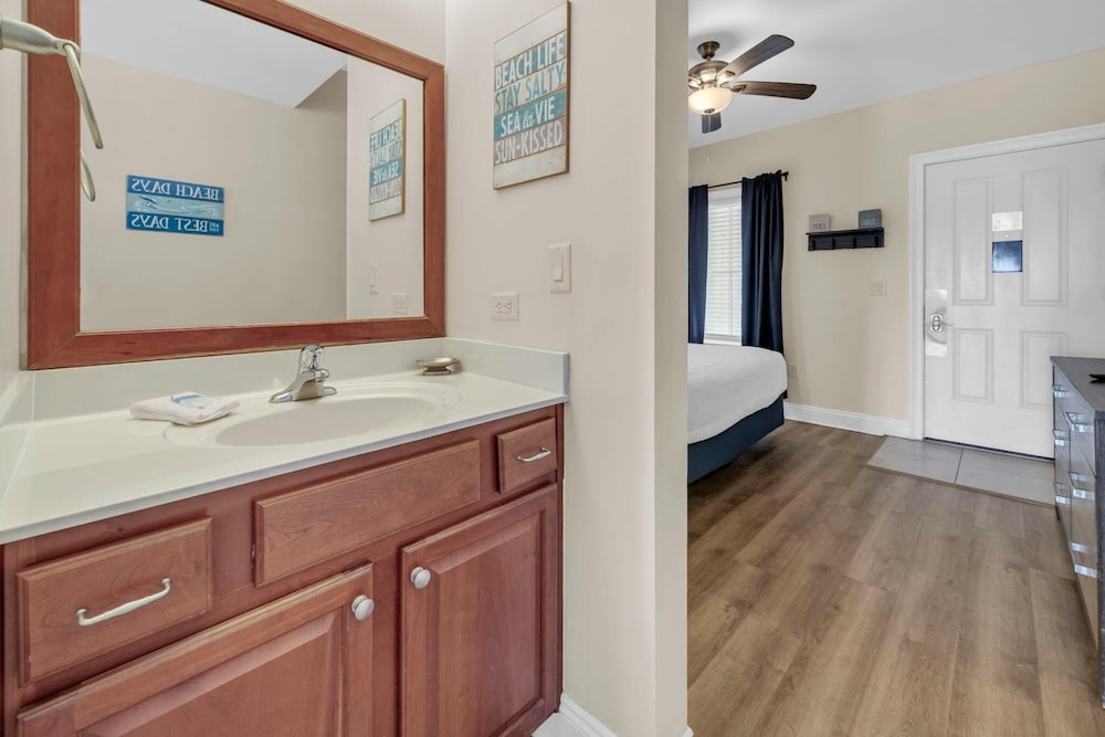 Carillon Beach Inn 310